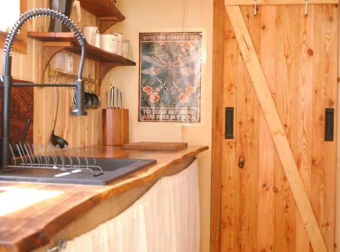 Selanka Off Road Hill View Camping Moravske Lieskove